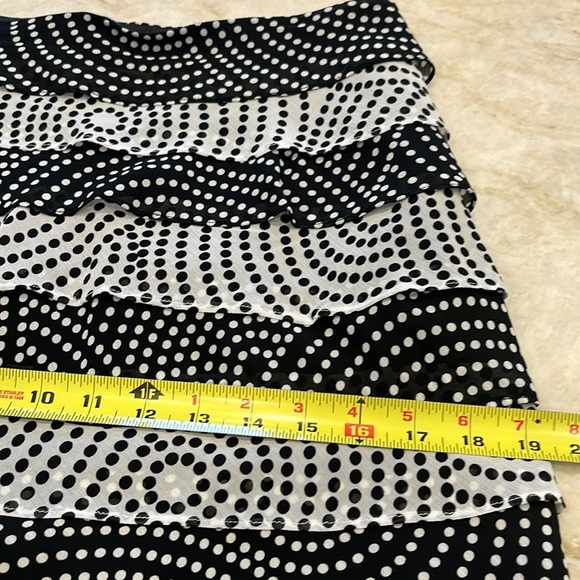 Jackie Jon | Tiered Polka Dot Pencil Skirt | Black & White | Size 6 - Picture 6 of 11